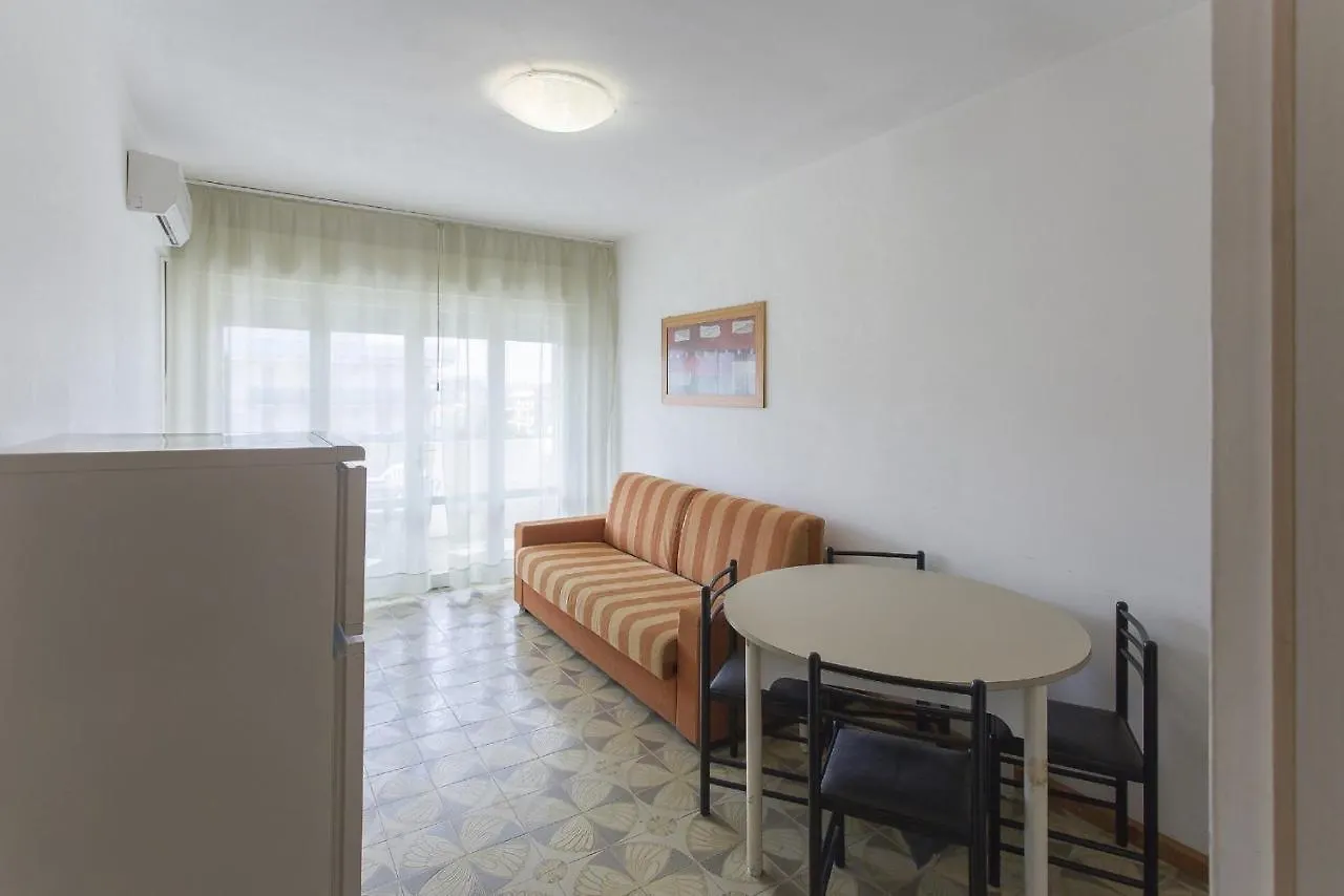 Benelux Daire Lido di Jesolo İtalya