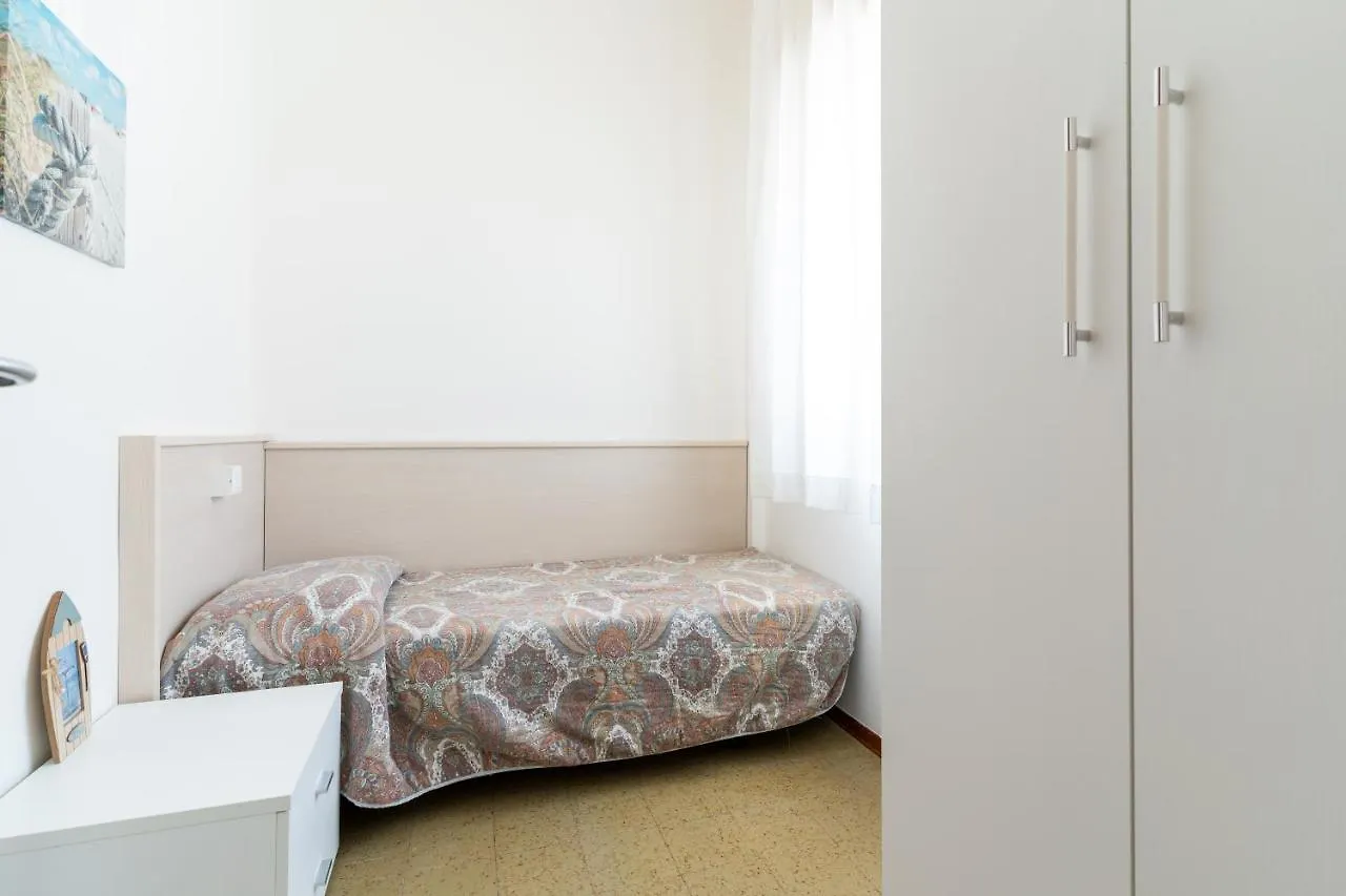 Benelux Daire Lido di Jesolo 0*,